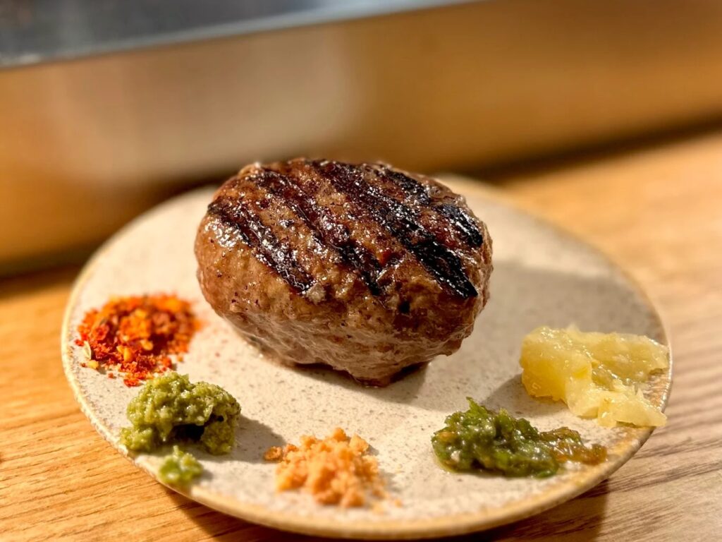 hikiniku-hamburg-sauces