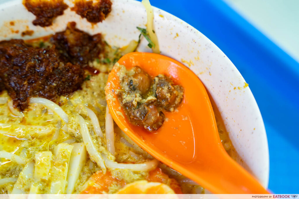 janggut-laksa-katong-cockles