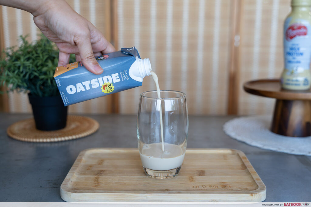 oatside-plain-pouring