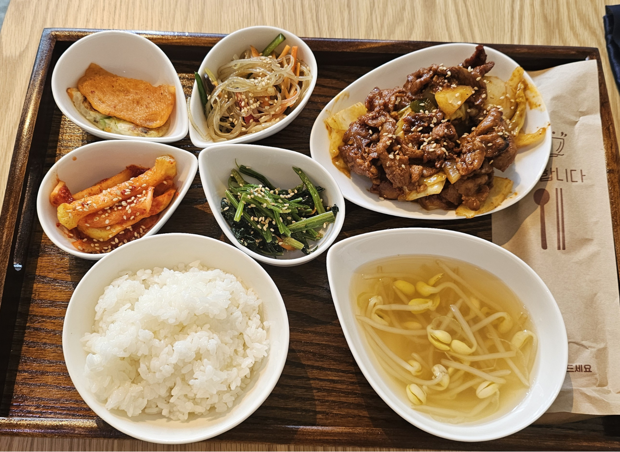 onshic-korean-kitchen-promenade-at-pelikat-flatlay