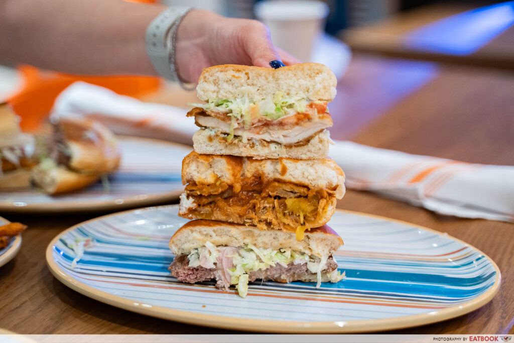 stitch-ohana-grill-disney-burgers-interaction