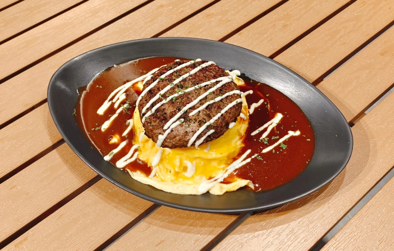 2-chefs-too-many-beef-hamburg-omu-rice-establishment