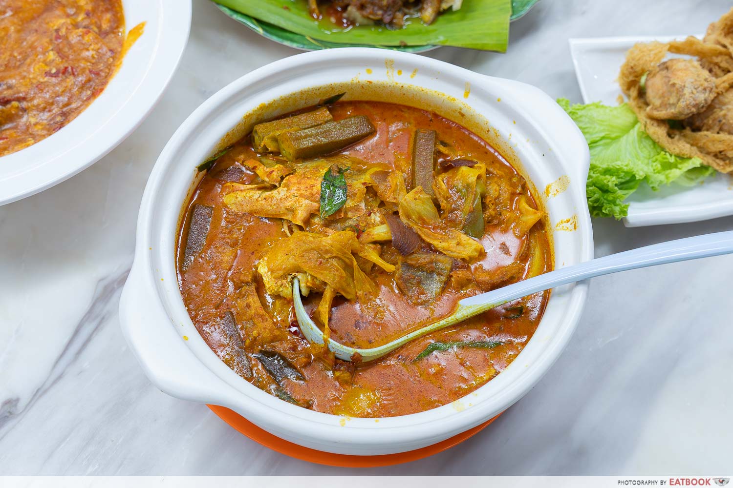 XH delicious seafood curry fish head