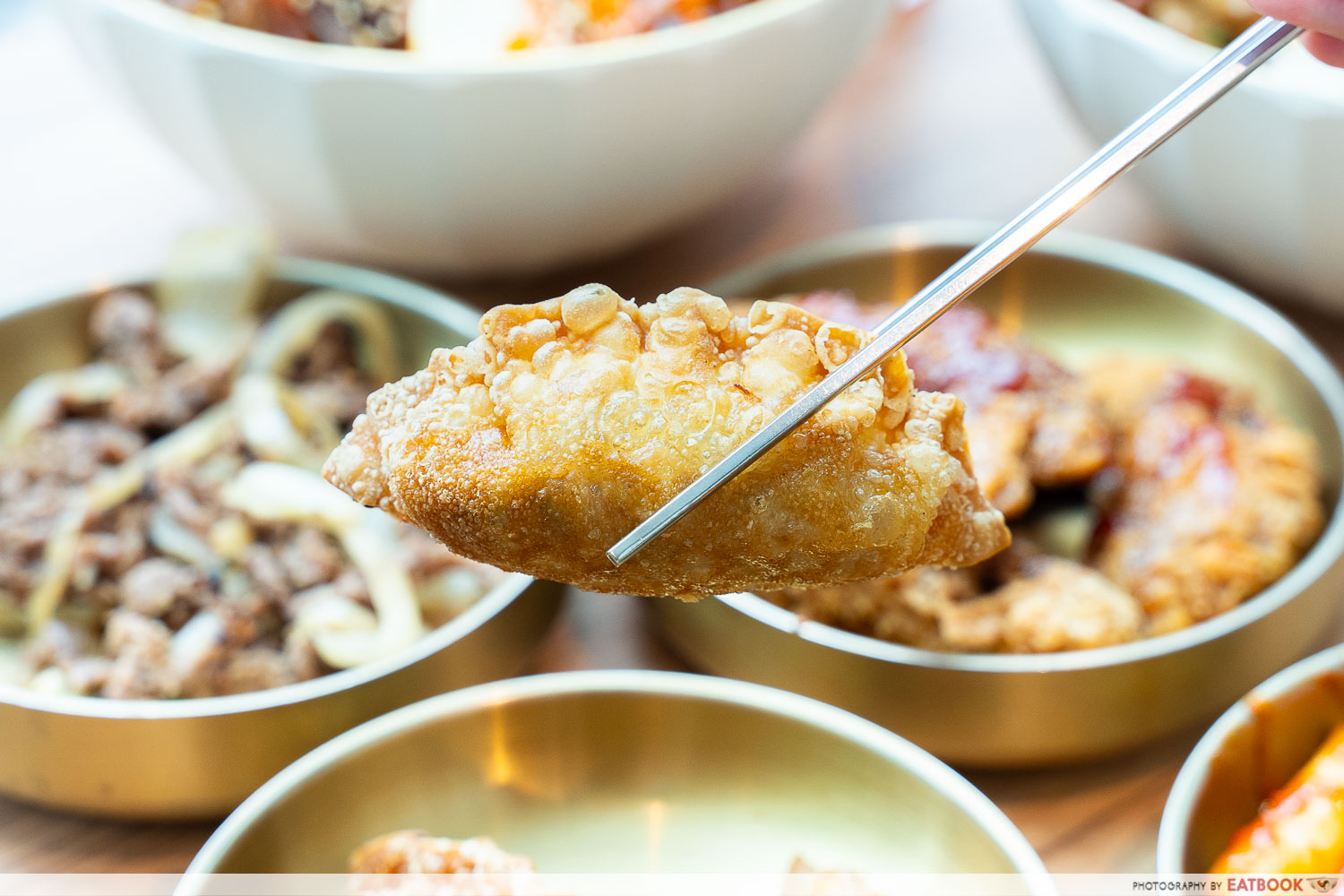 bibim-deli-kimchi-mandu-interaction