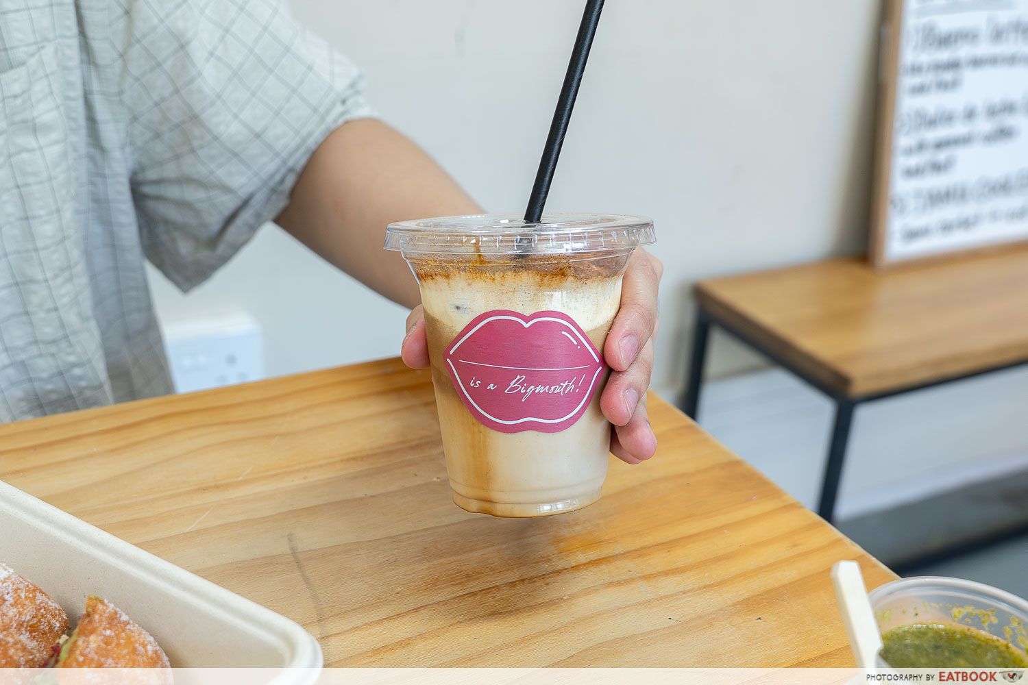 big-mouth-bakehouse-bueno-latte-interaction