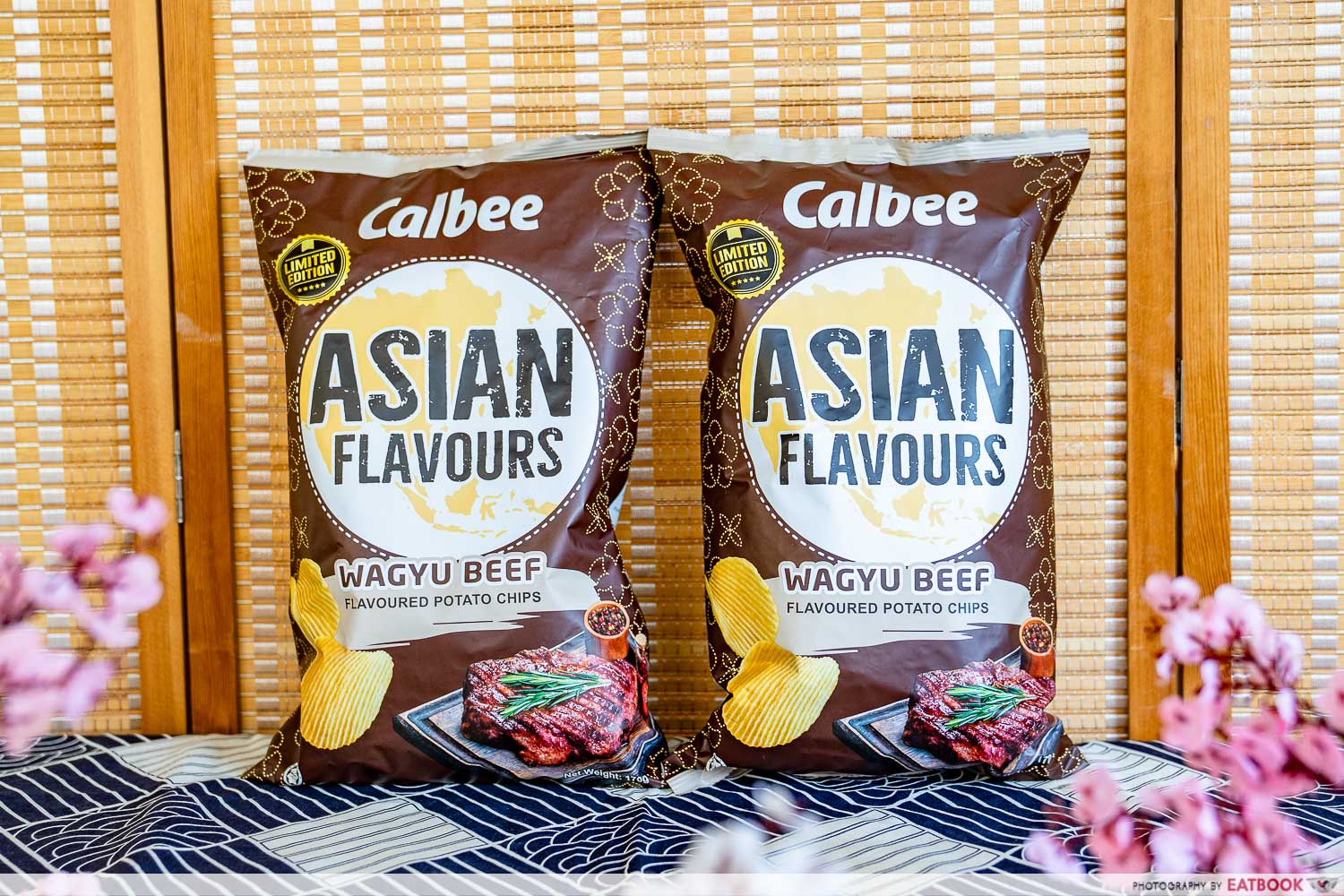 calbee wagyu asian flavours chips