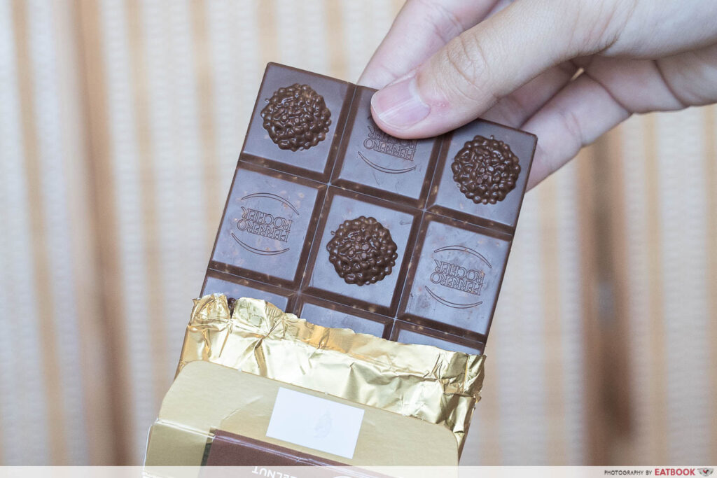ferrero-rocher-chocolate-bars-opening