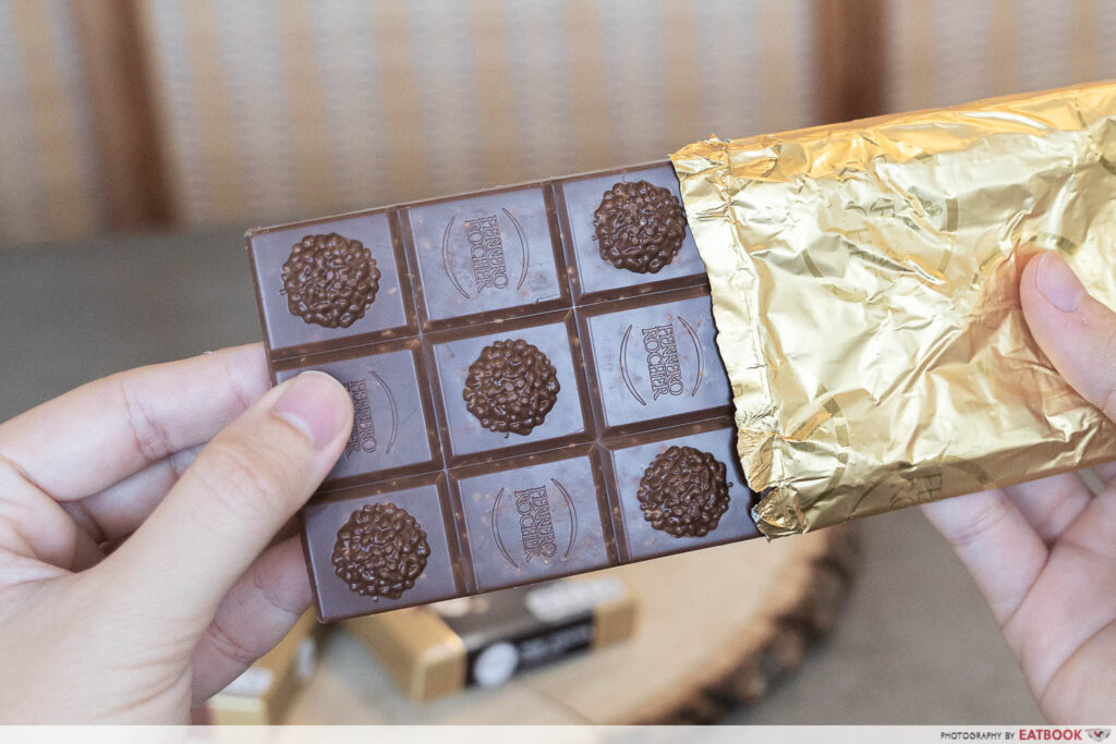 ferrero-rocher-chocolate-bars-opening-shot