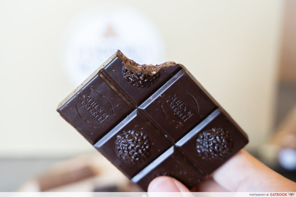 ferrero-rocher-dark-chocolate-bars-interaction