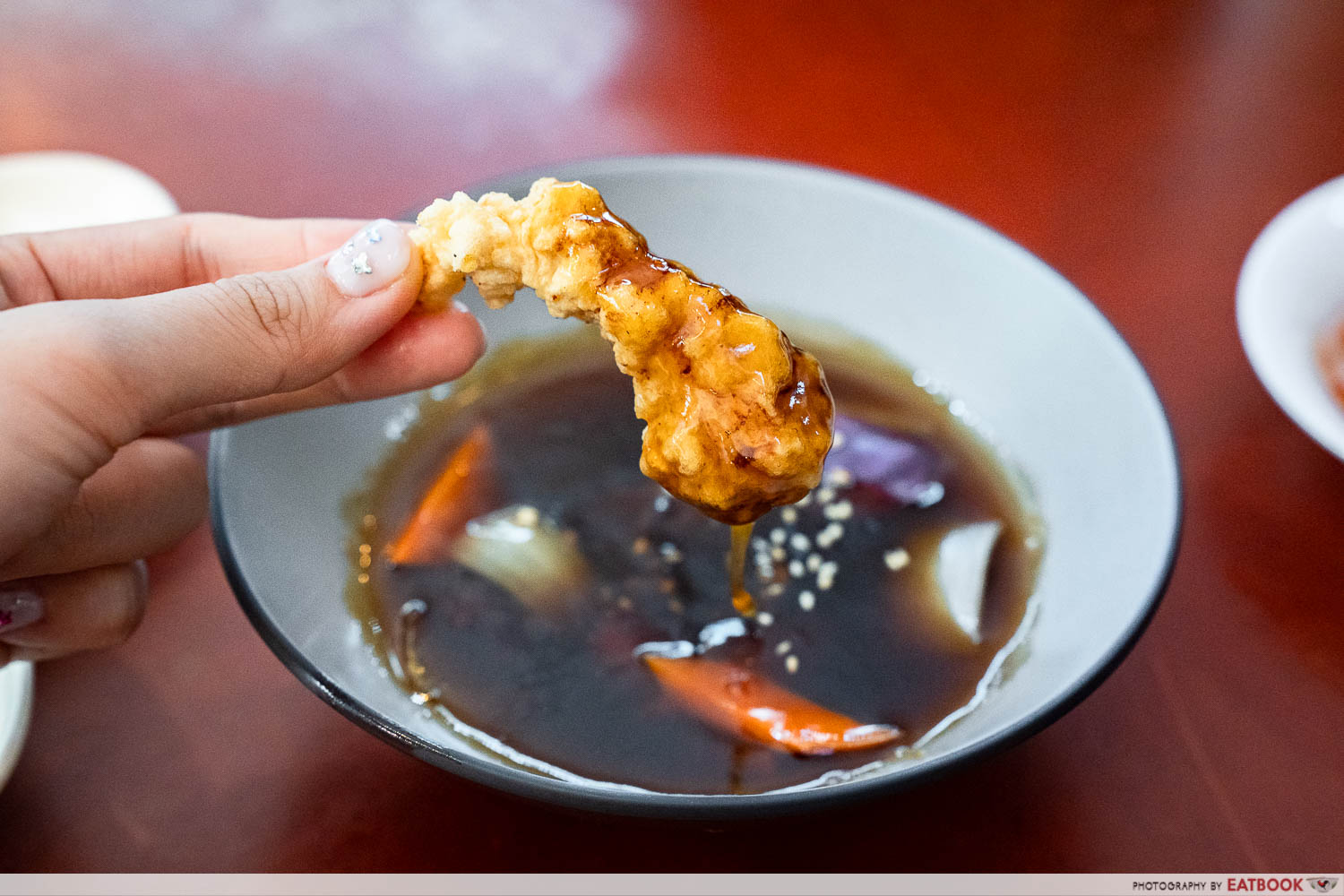 hwang-sil-korean-restaurant-sweet-and-sour-pork-dipping-interaction