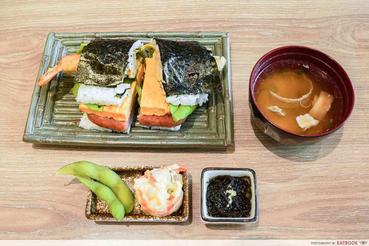 karii-mentai-ebi-onigiri-set-flatlay