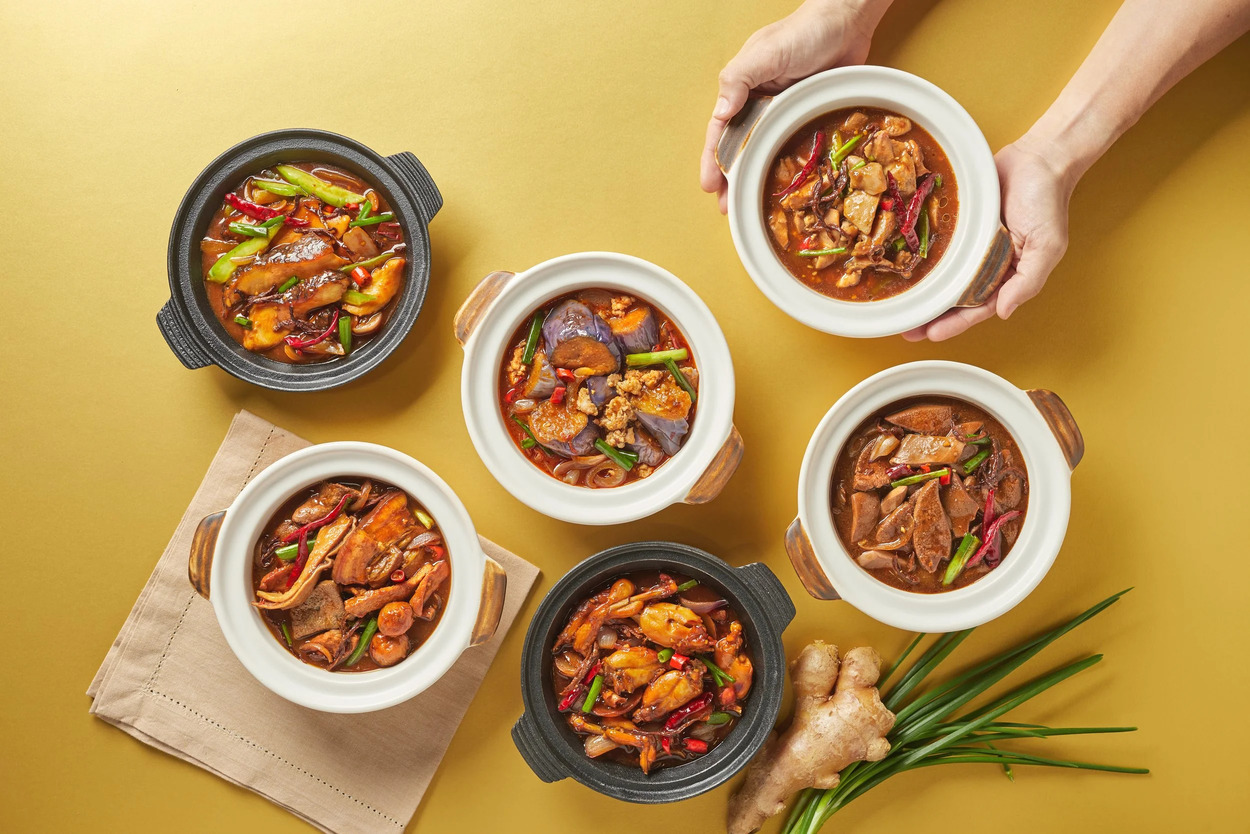 lau-wang-claypot-flatlay