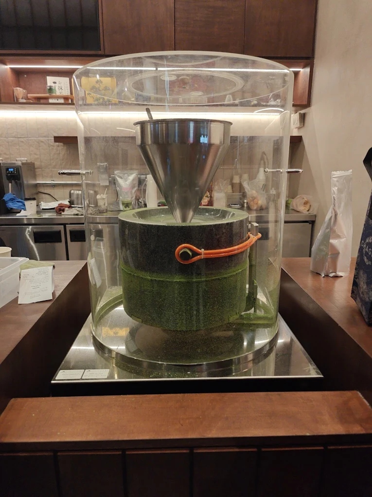 matcha-stone-mill