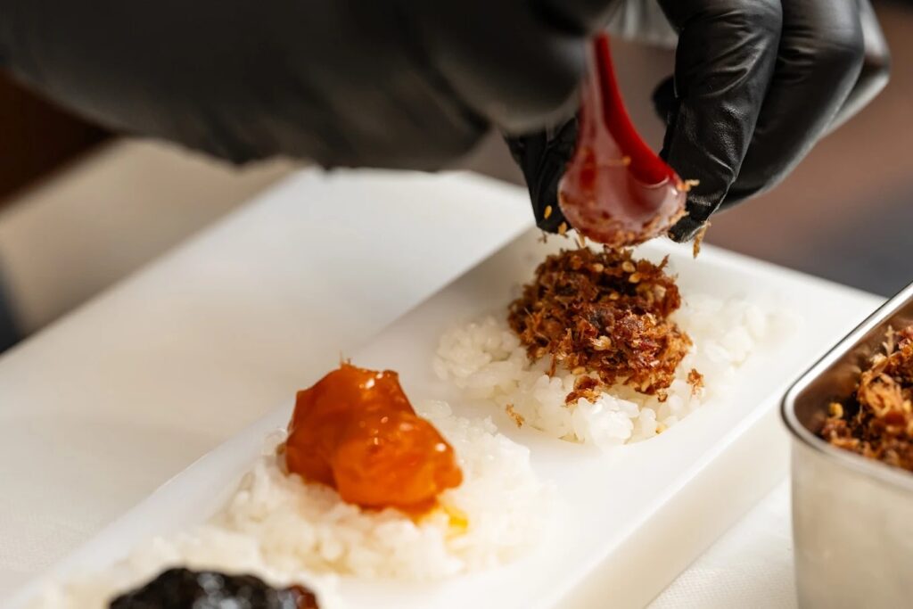 onigiri-gon-prep-shot