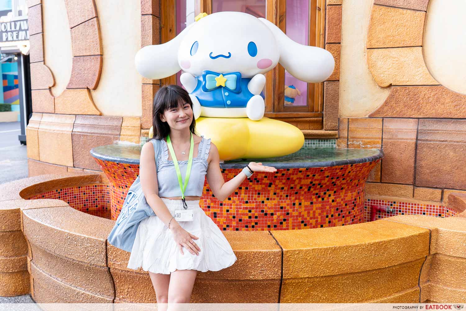 superstar-cafe-cinnamoroll-statue