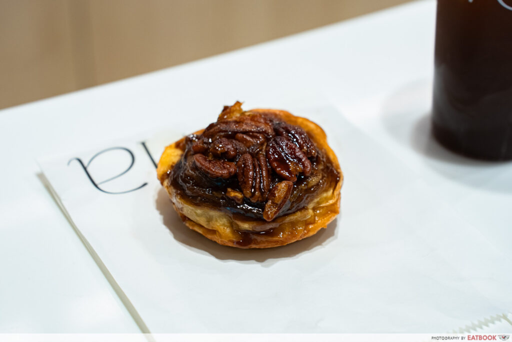 vela-singapore-pecan-pastry