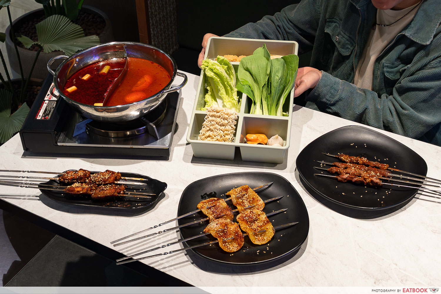 Makan West Hot - northpoint bagus food hall