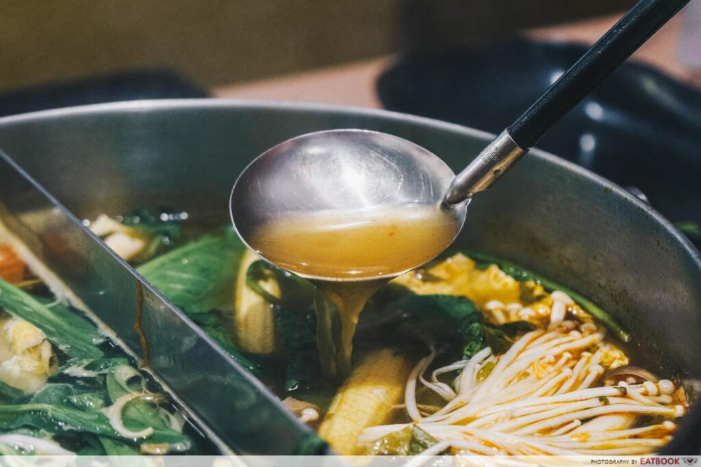 Suki-Suki-Thai-Hot-Pot-red-tom-yum-soup-base