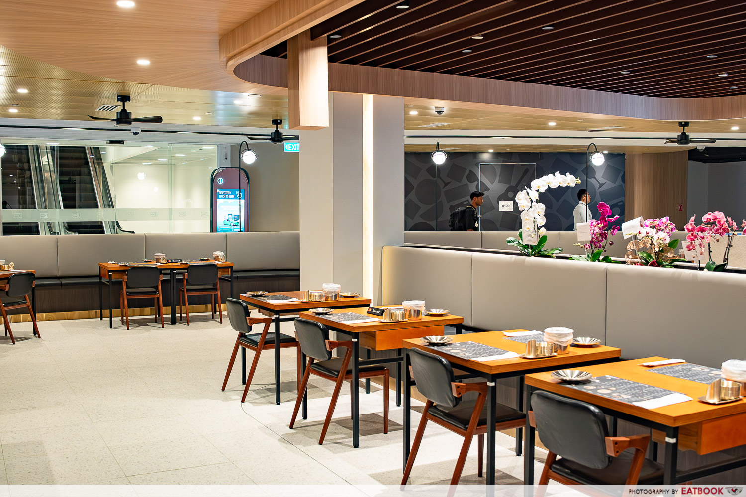 jiho-hanbang-samgyetang-open-space-area-ambience