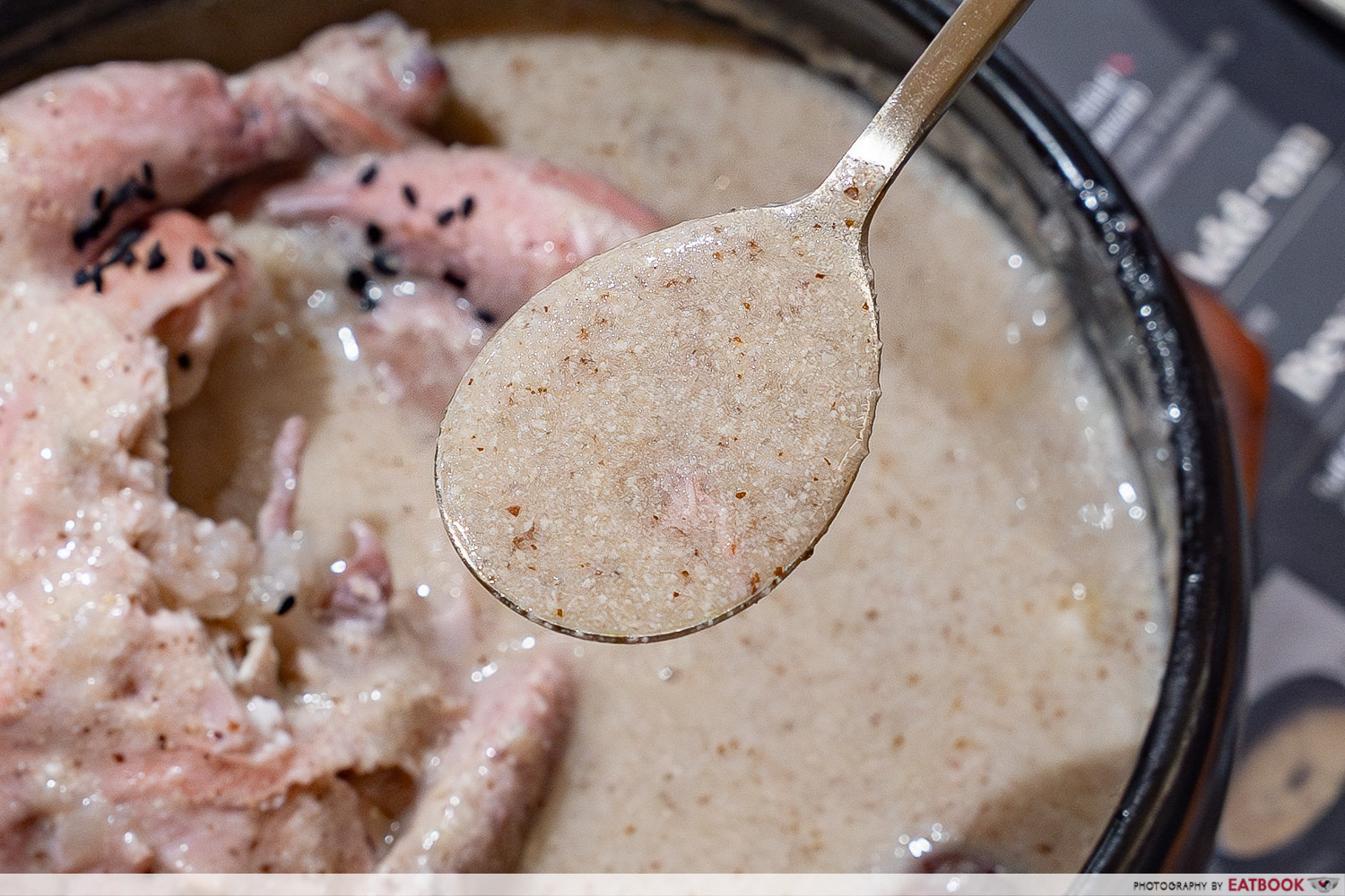 jiho-hanbang-samgyetang-perilla-samgyetang-soup-interaction