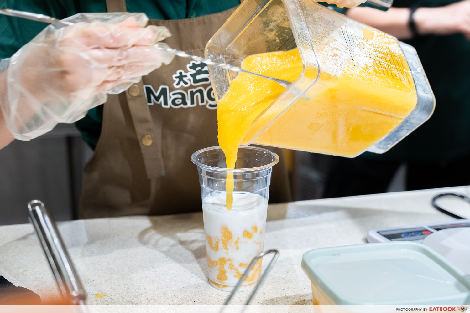 mangoo-prepration-shot