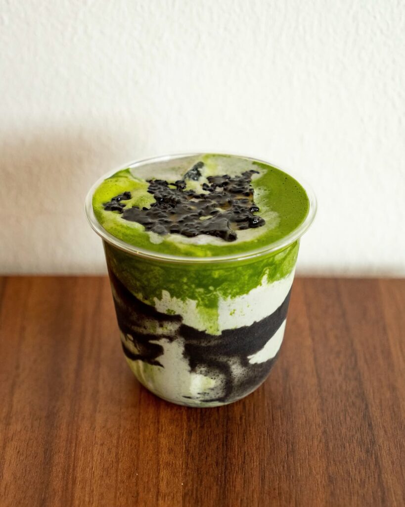 moof-bar-black-sesame