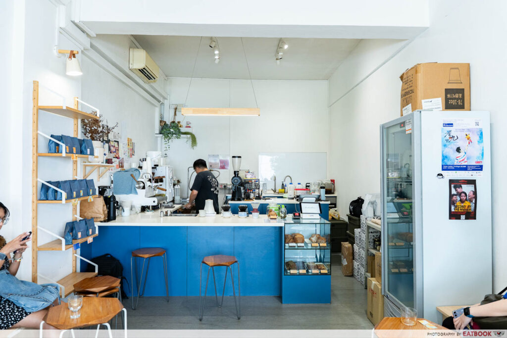narrative-coffee-stand-ambience