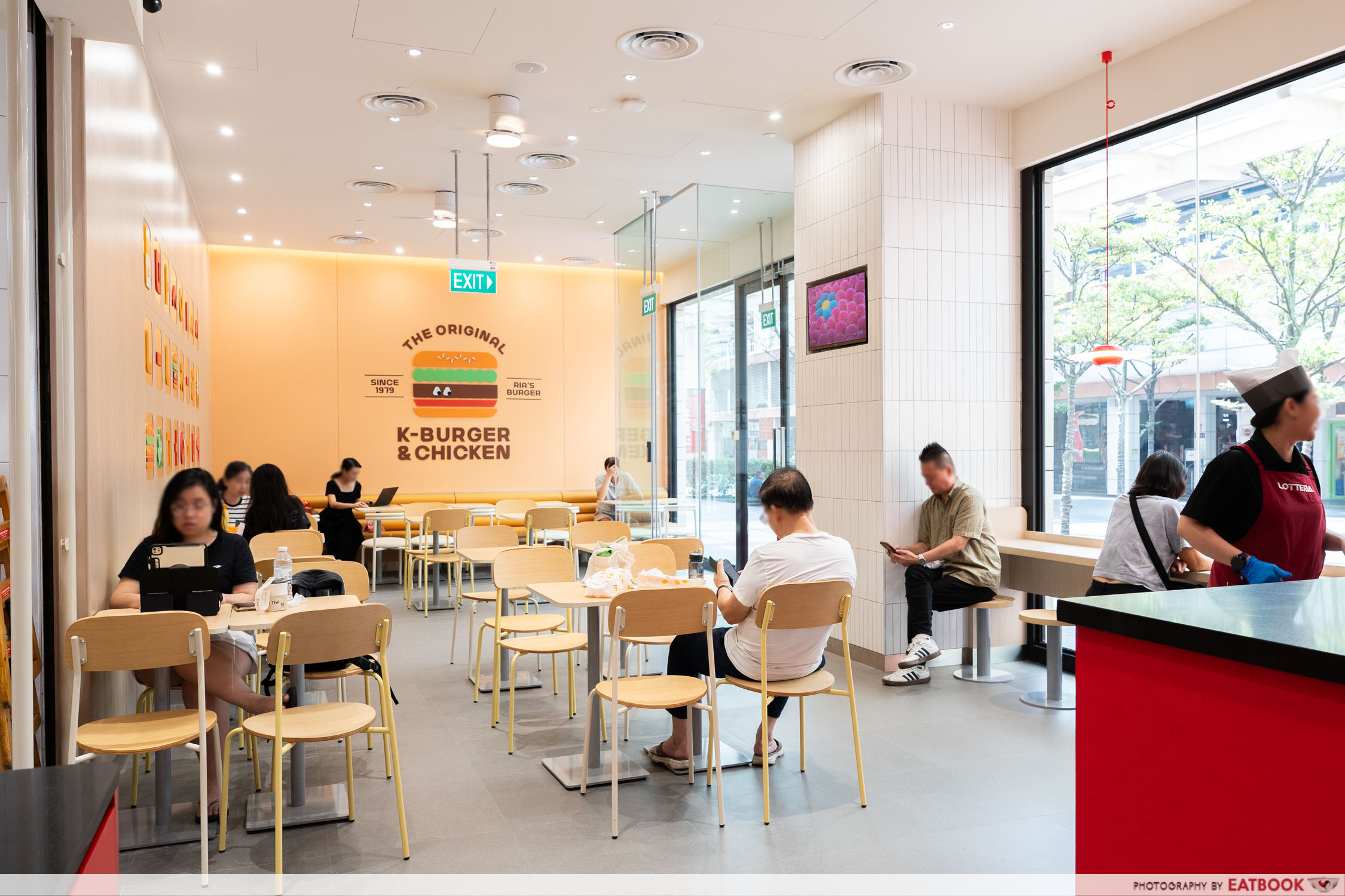 lotteria jurong point ambience