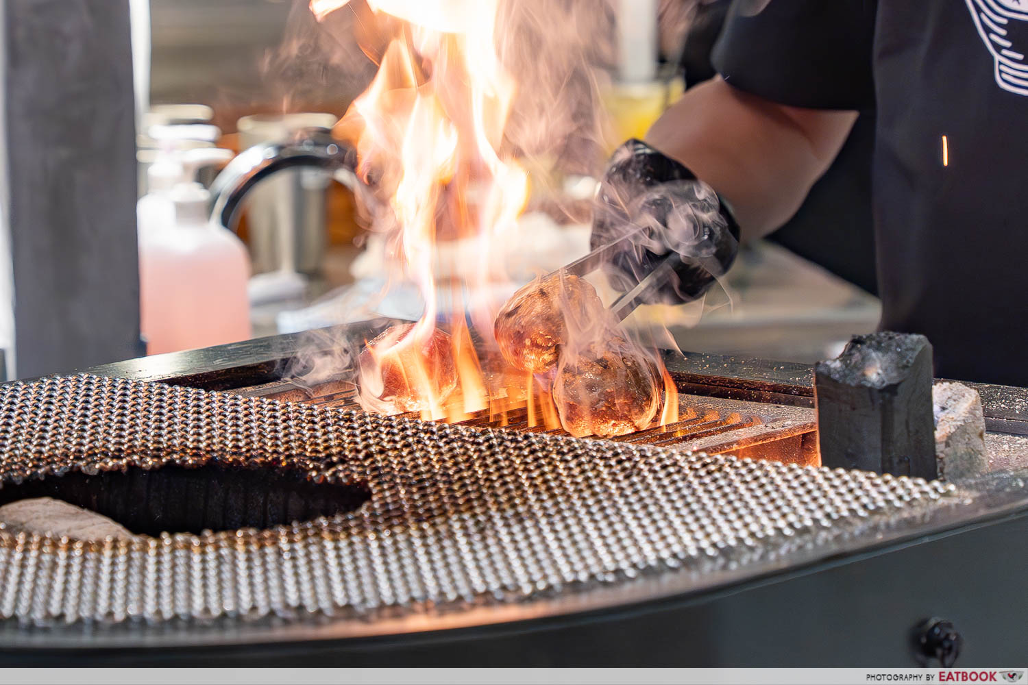 hikiniku-to-come-charcoal-grill