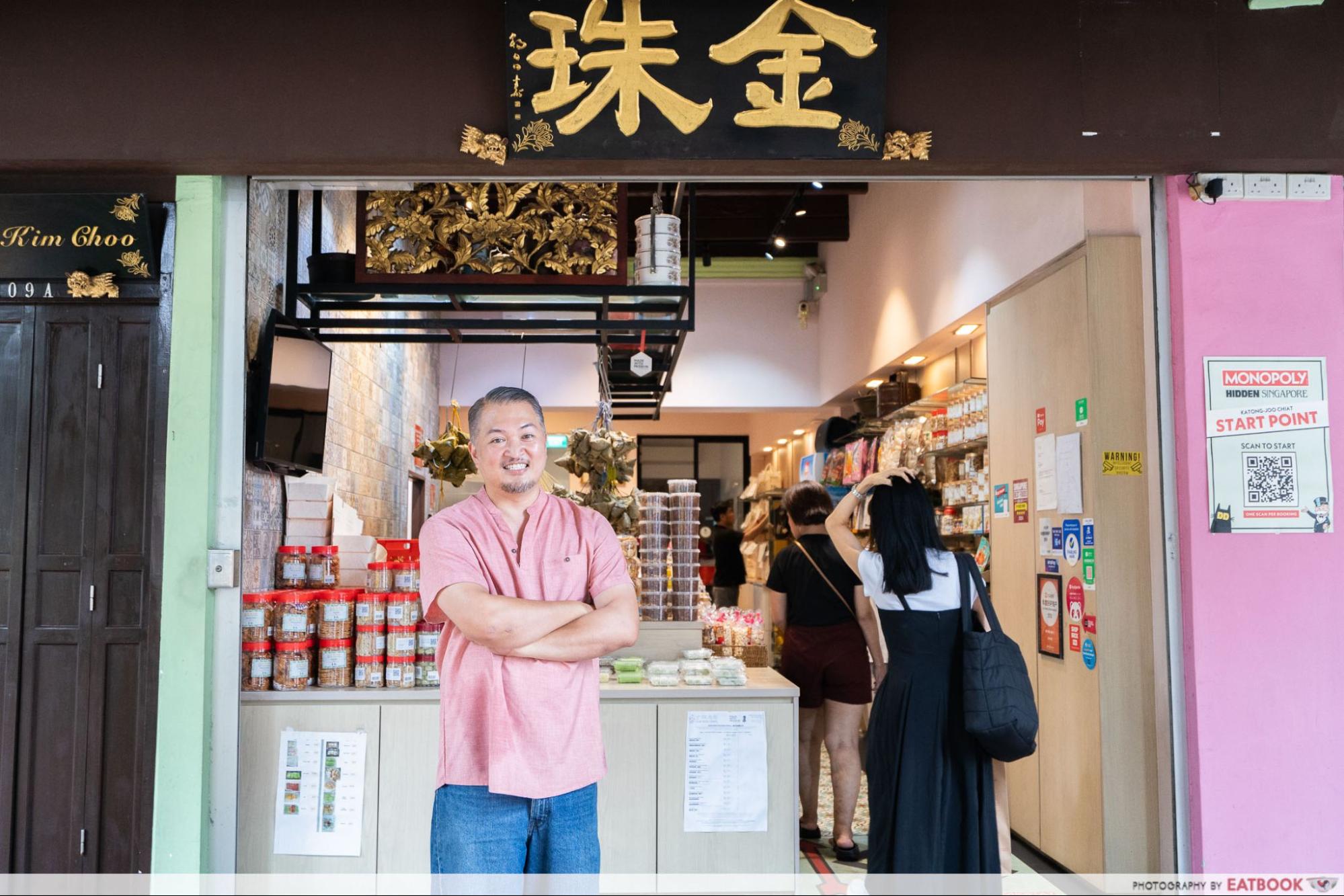 kim-choo-kueh-chang-btf-edmond-wong-storefront-pose