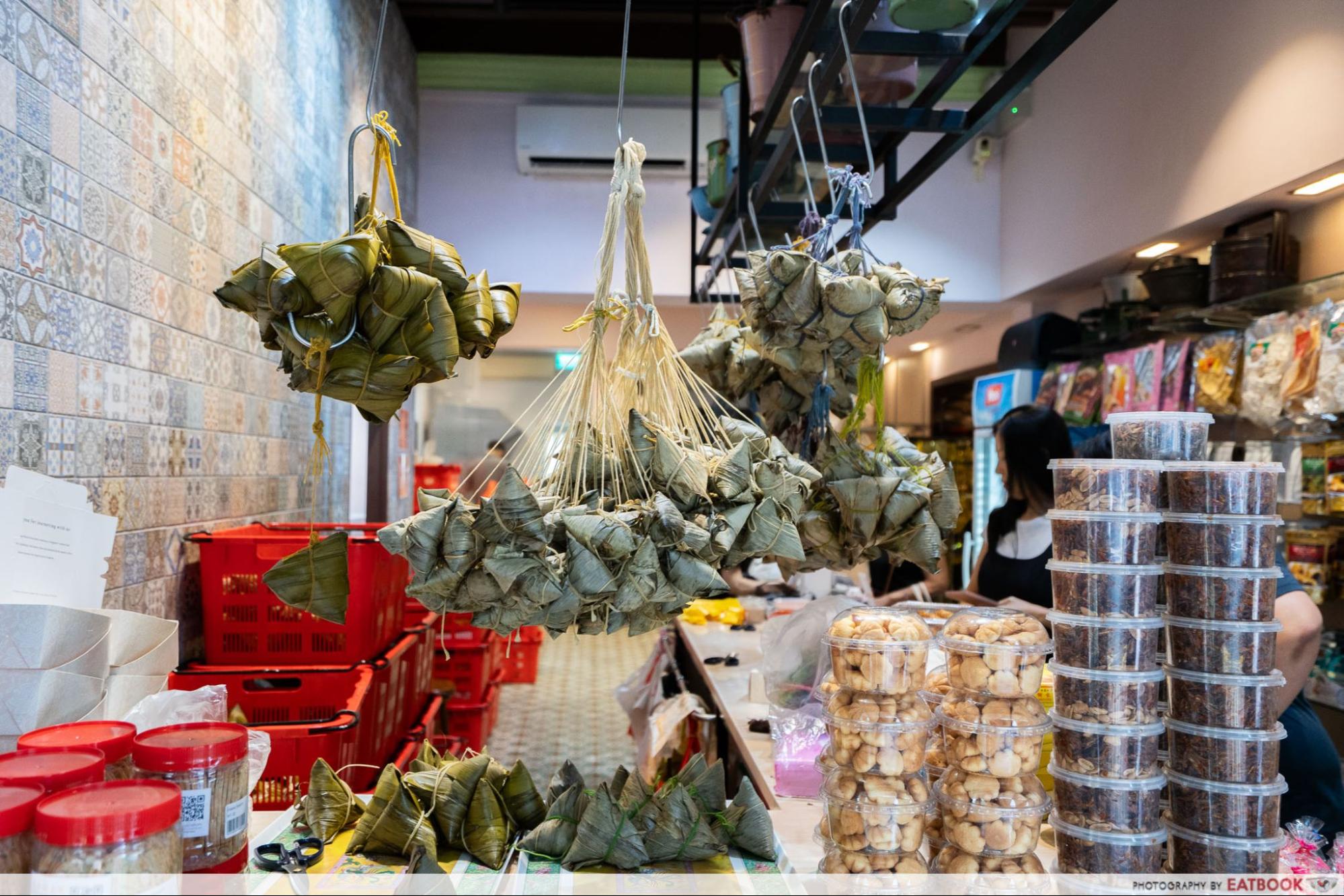 kim-choo-kueh-chang-btf-hanging-rice-dumplings-group