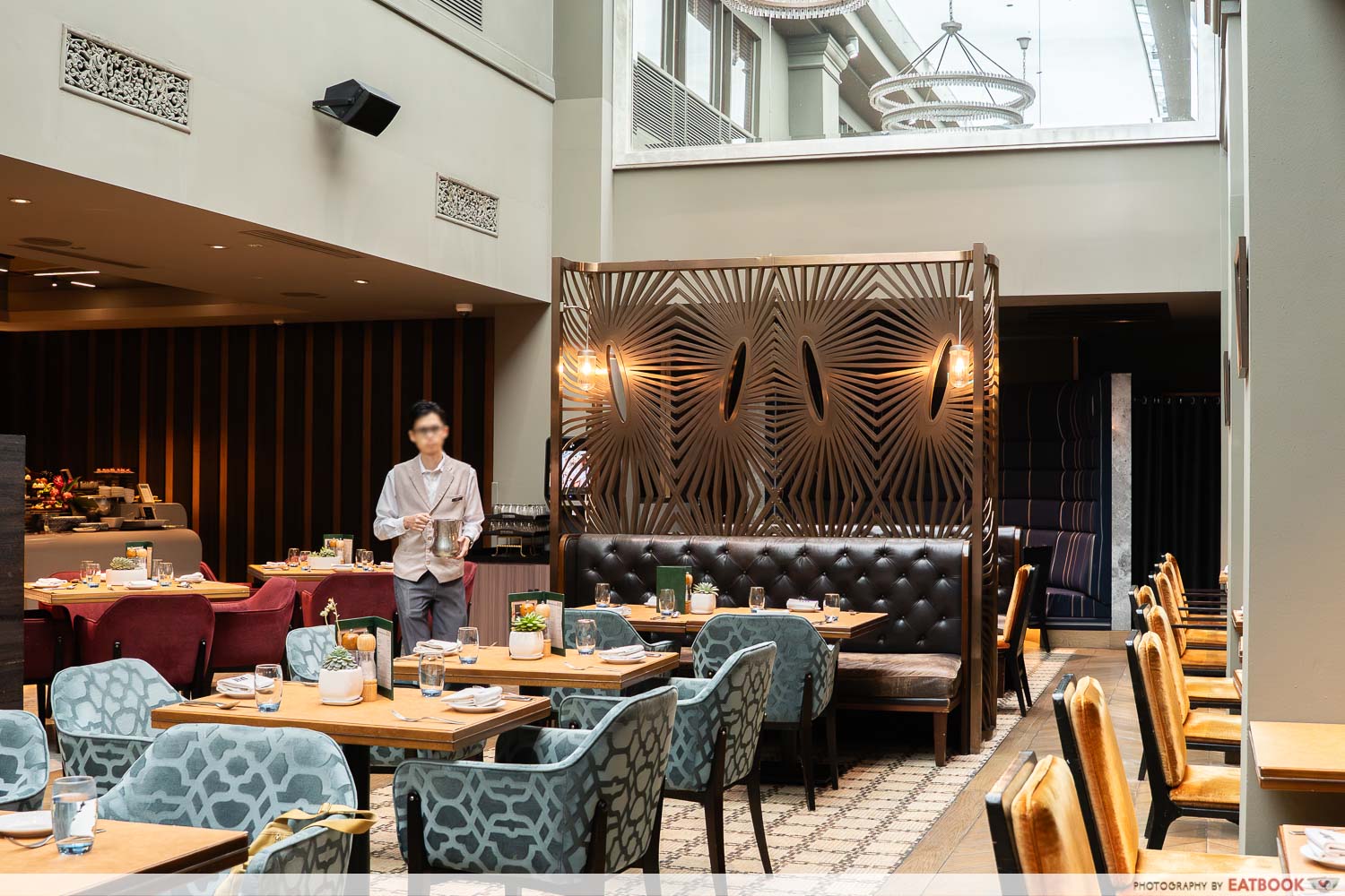 luce-buffet-interior