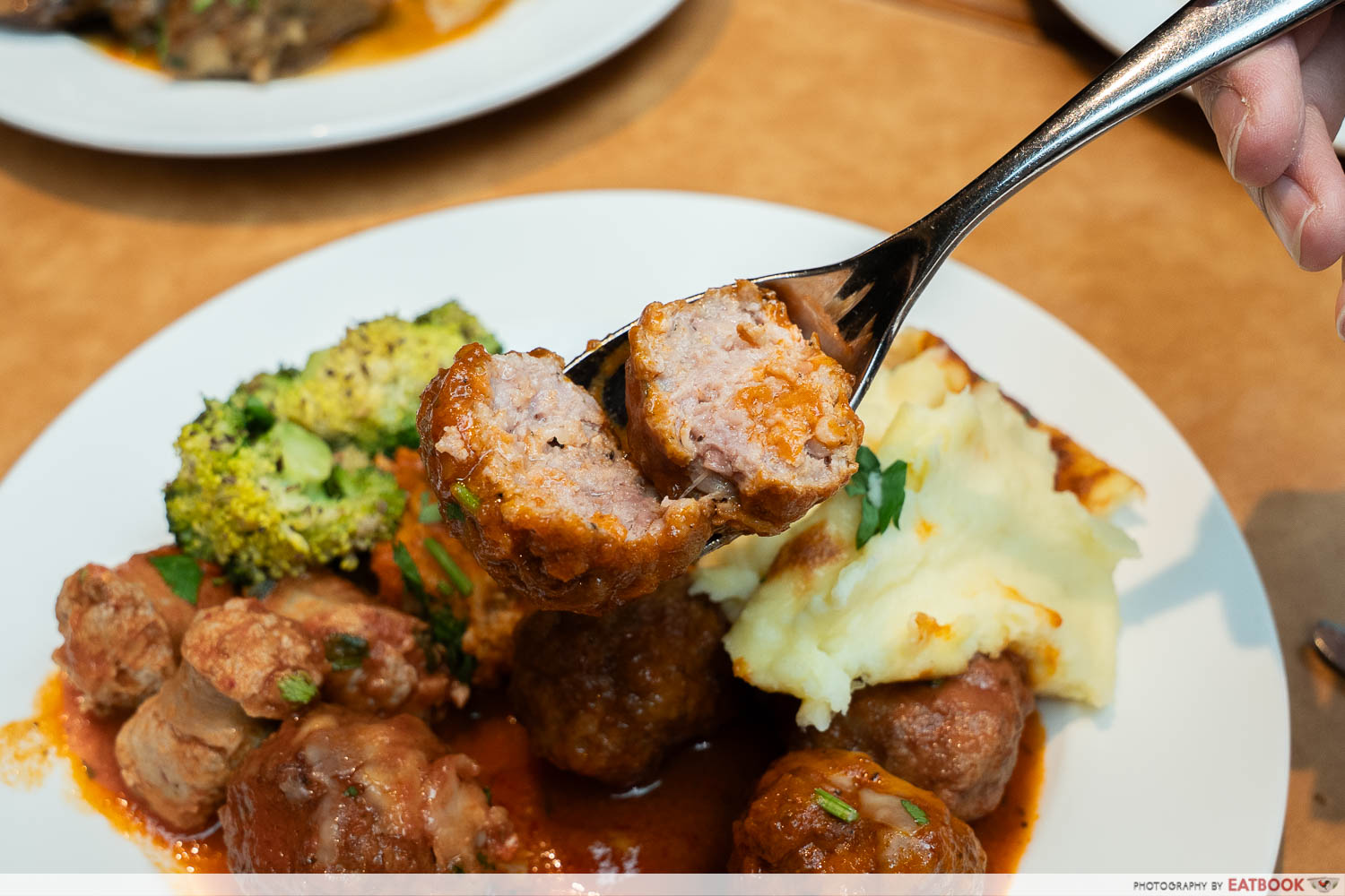 luce-buffet-meatballs