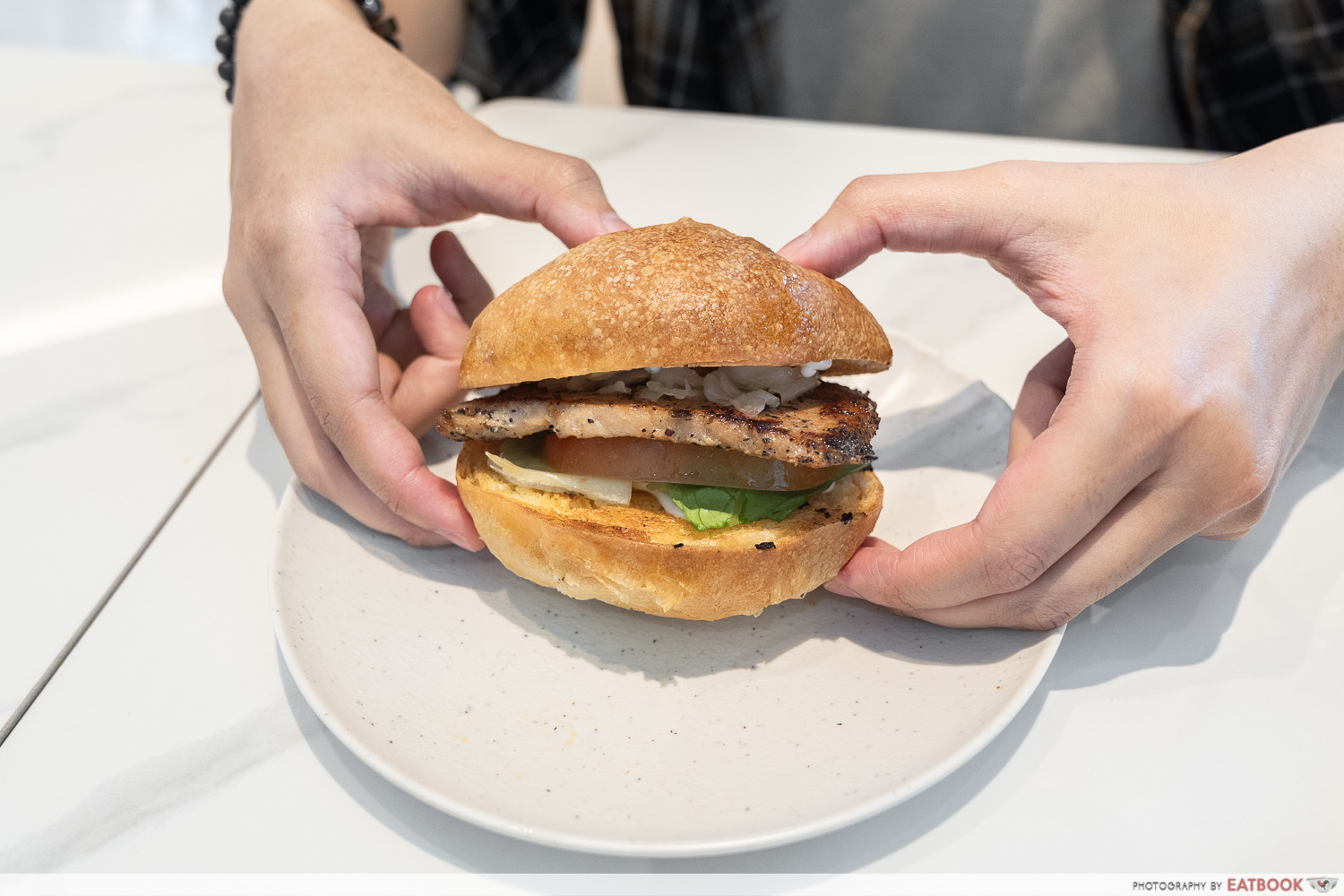 madeline's-original-portuguese-egg-tarts-pork-chop-bun-interaction
