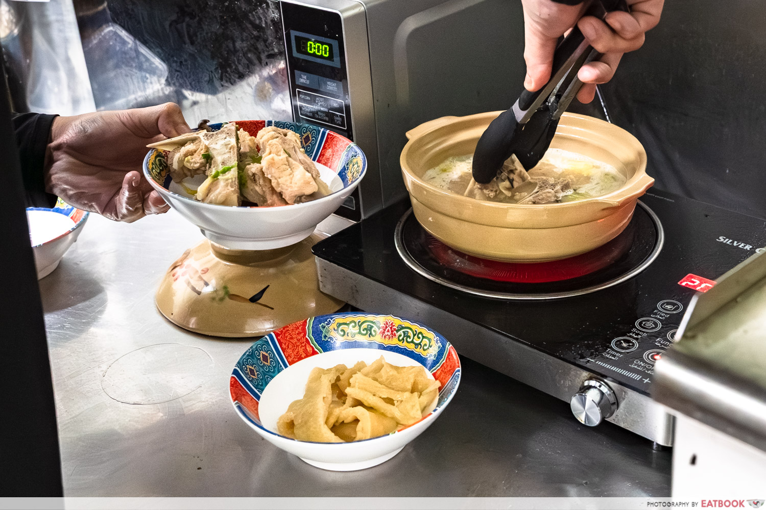 qi-ji-minced-pork-noodle-preparation