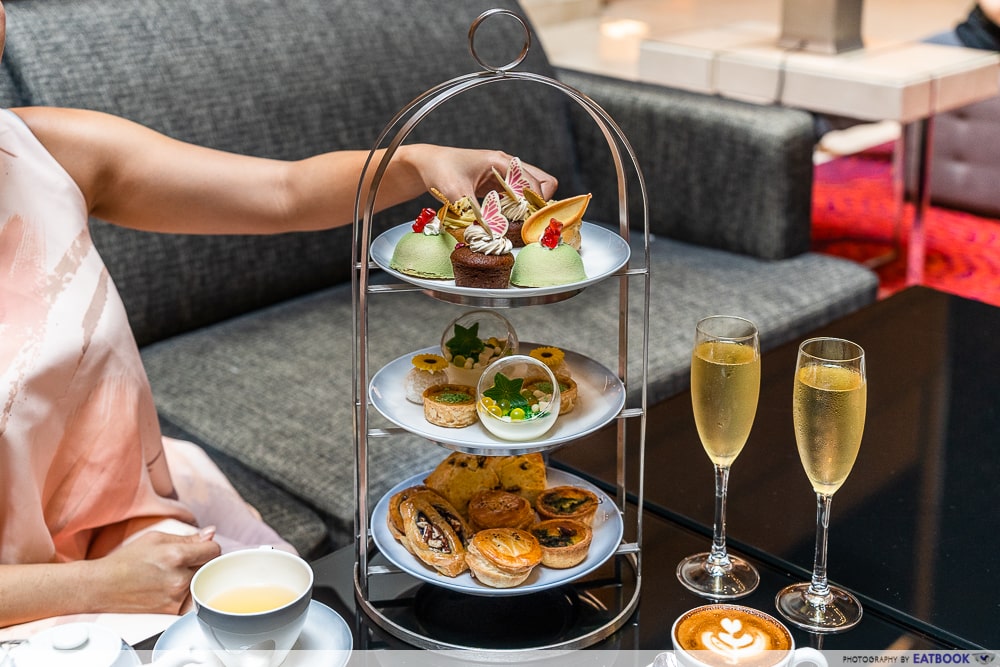 singapore-marriott-tang-plaza-hotel-mao-shan-wang-durian-afternoon-tea-2026-interaction