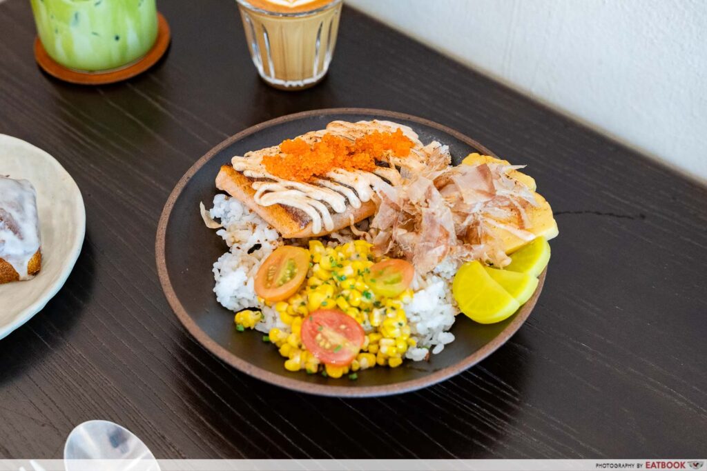 space23-cafe-salmon-don