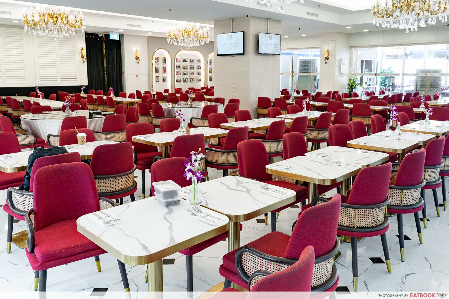 the landmark restaurant ambience