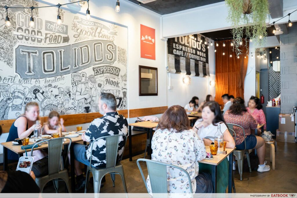 tolidos-espresso-nook-ambience