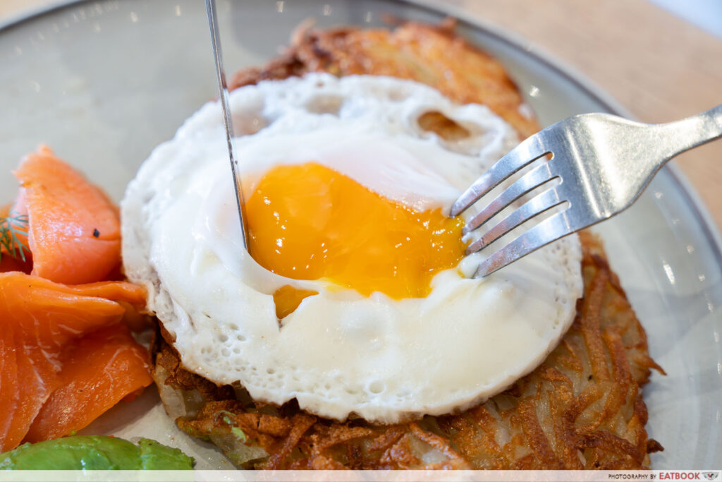 tolidos-espresso-nook-egg