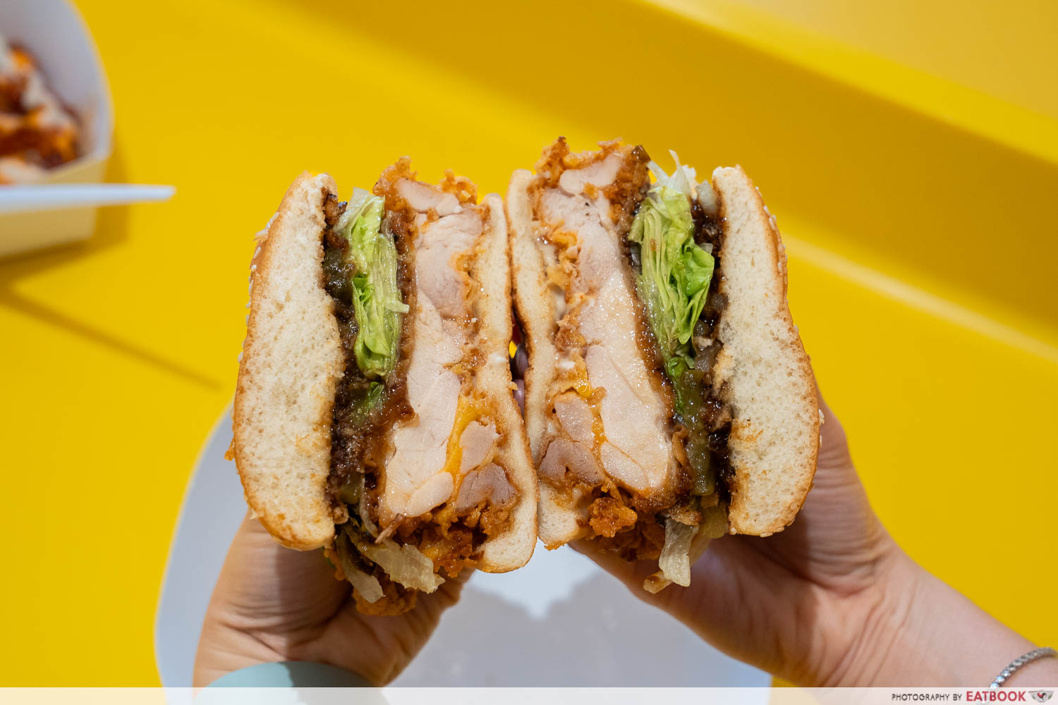 SuperThigh Chicken Burger (Singapore Edition) intro shot