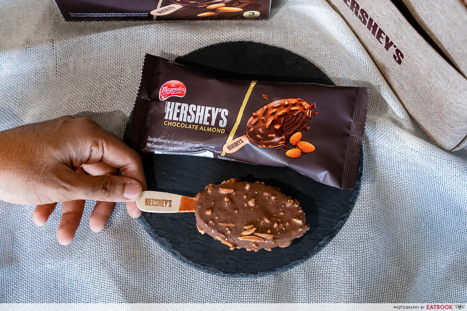 MAGNOLIA HERSHEY'S Chocolate Almond Stick