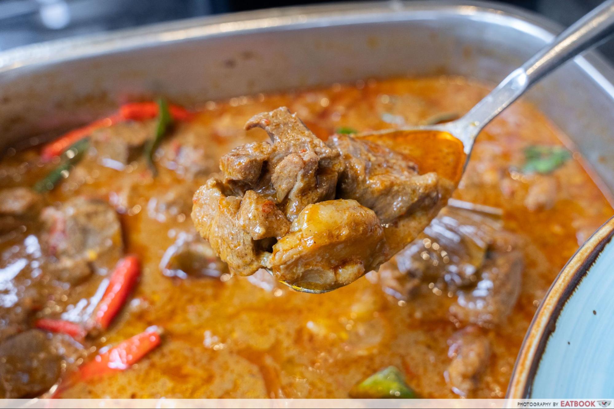 atrium-restaurant-beef-rendang
