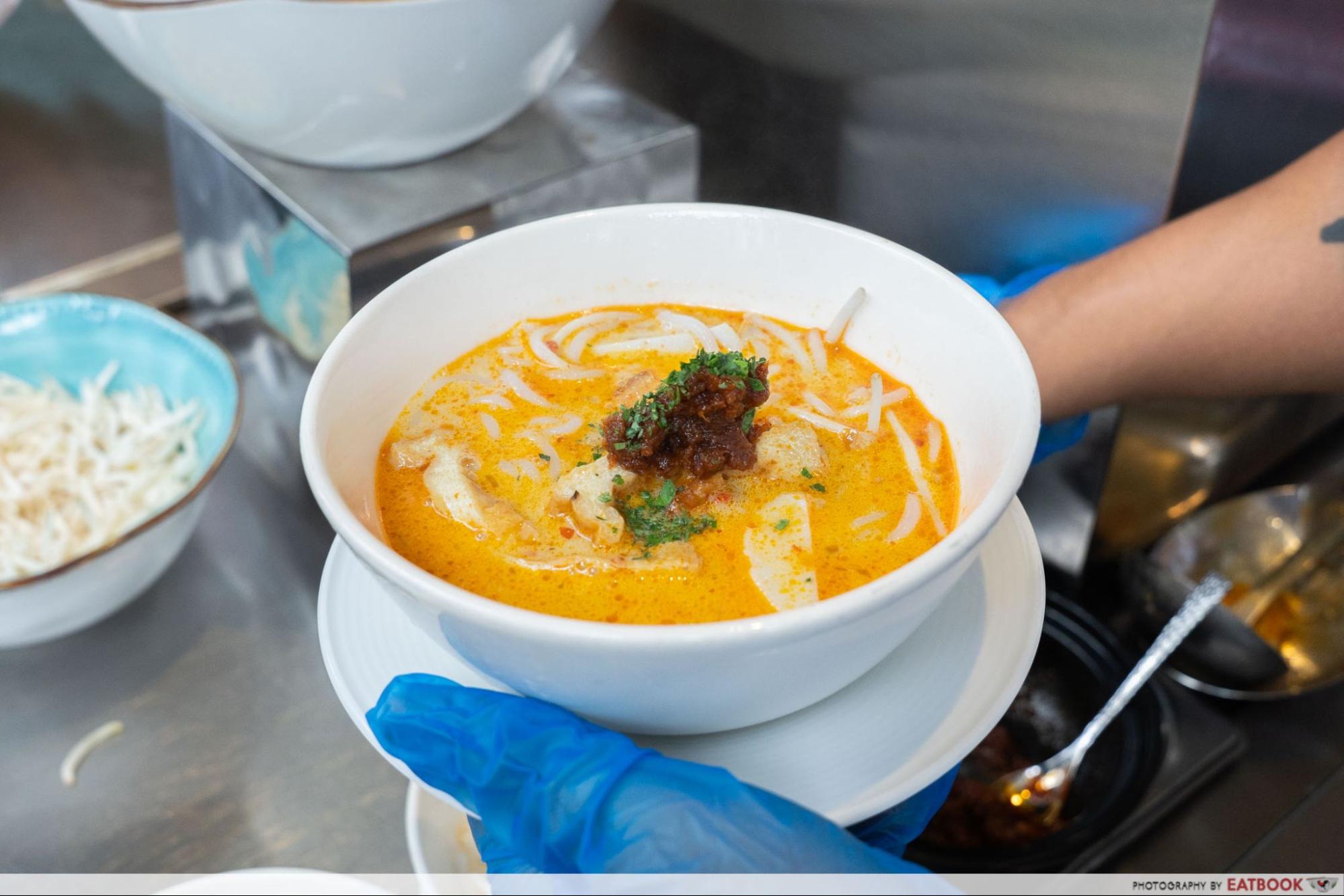 atrium-restaurant-laksa-bowl