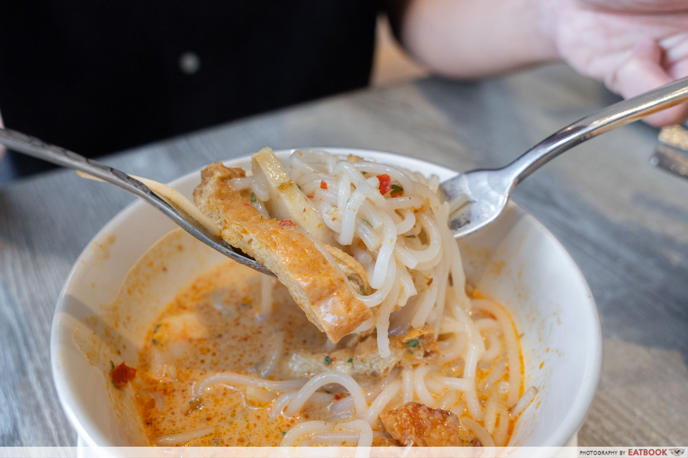 atrium-restaurant-laksa- spoonful