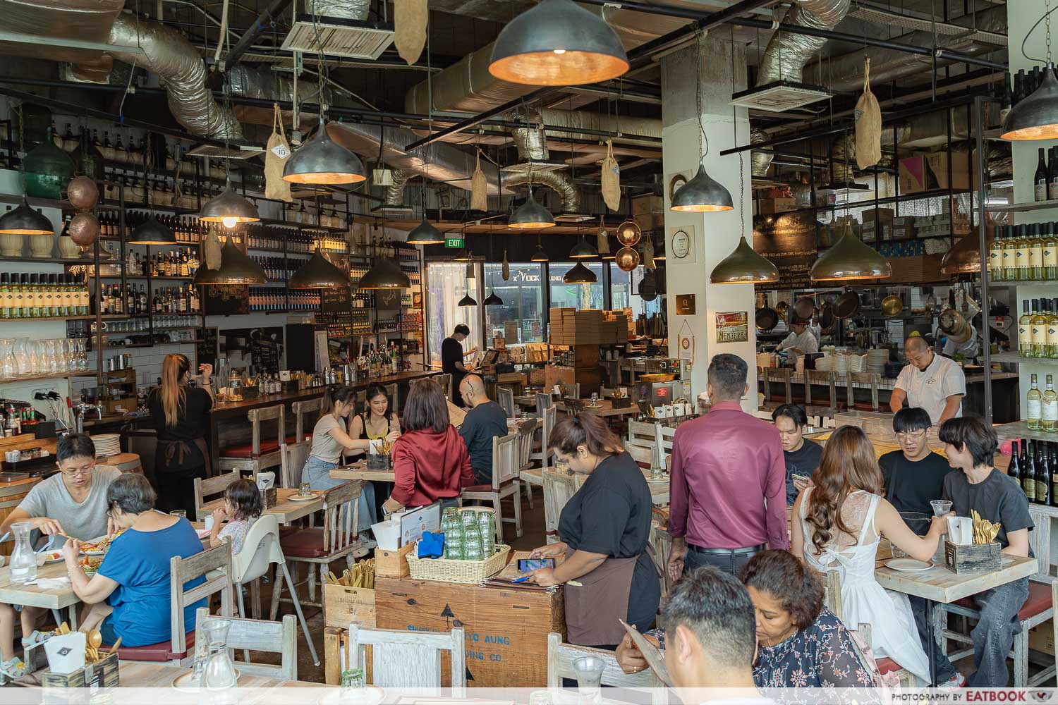 io-italian-osteria-ambience