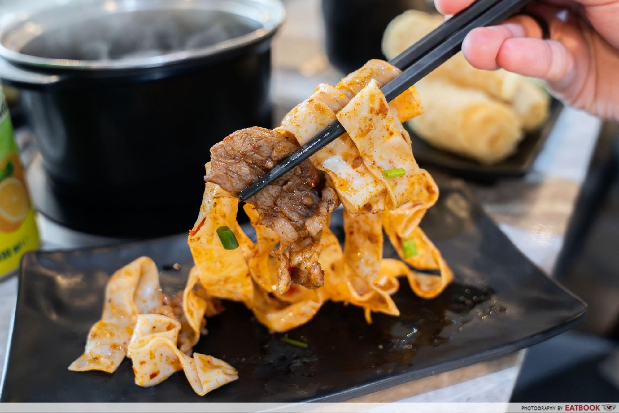 jing-mala-noodles-interaction