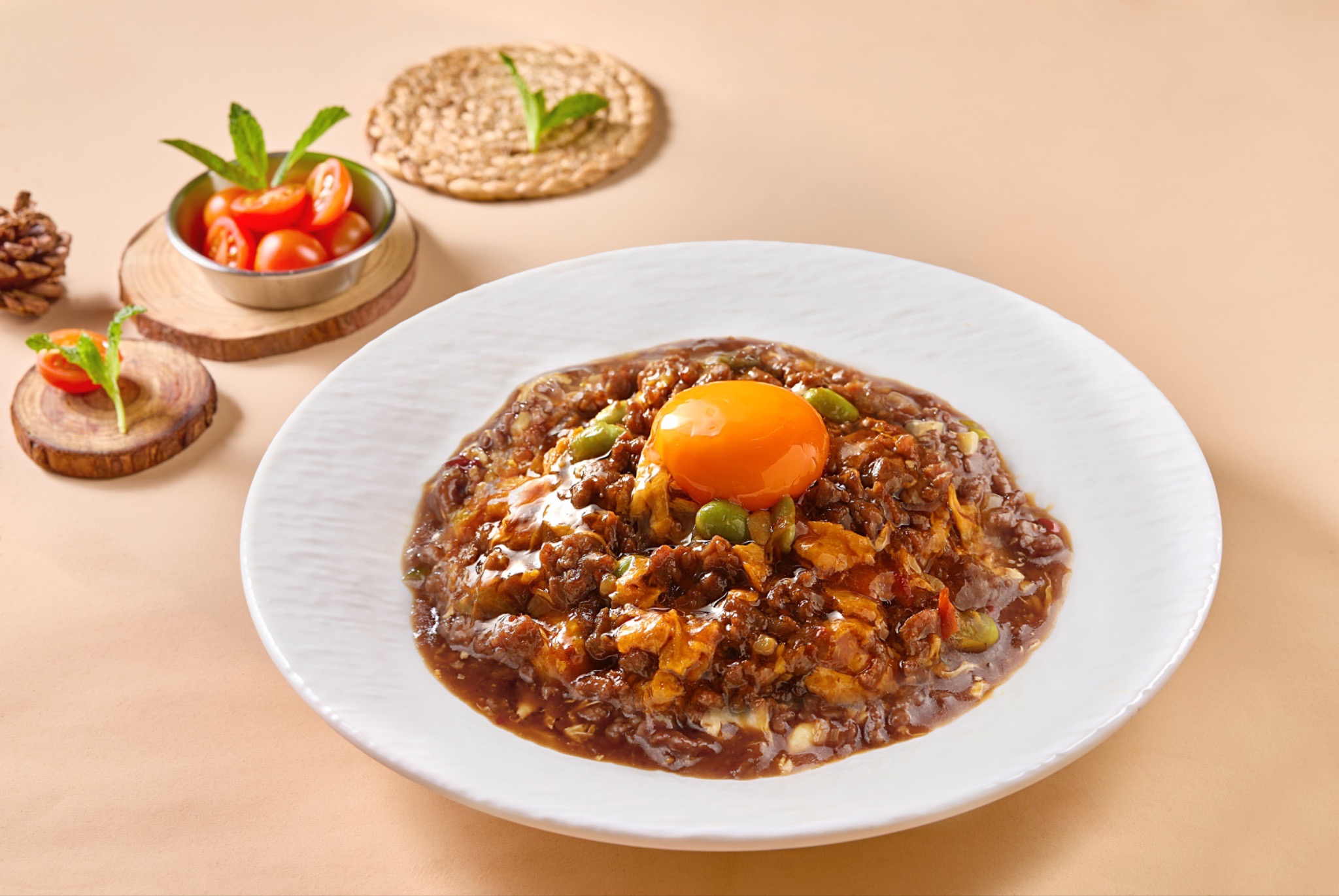 keming bing sat minced beef rice with poached egg