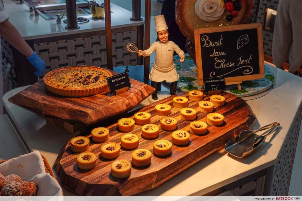 rise-restaurant-mbs-buffet-cheese-tarts