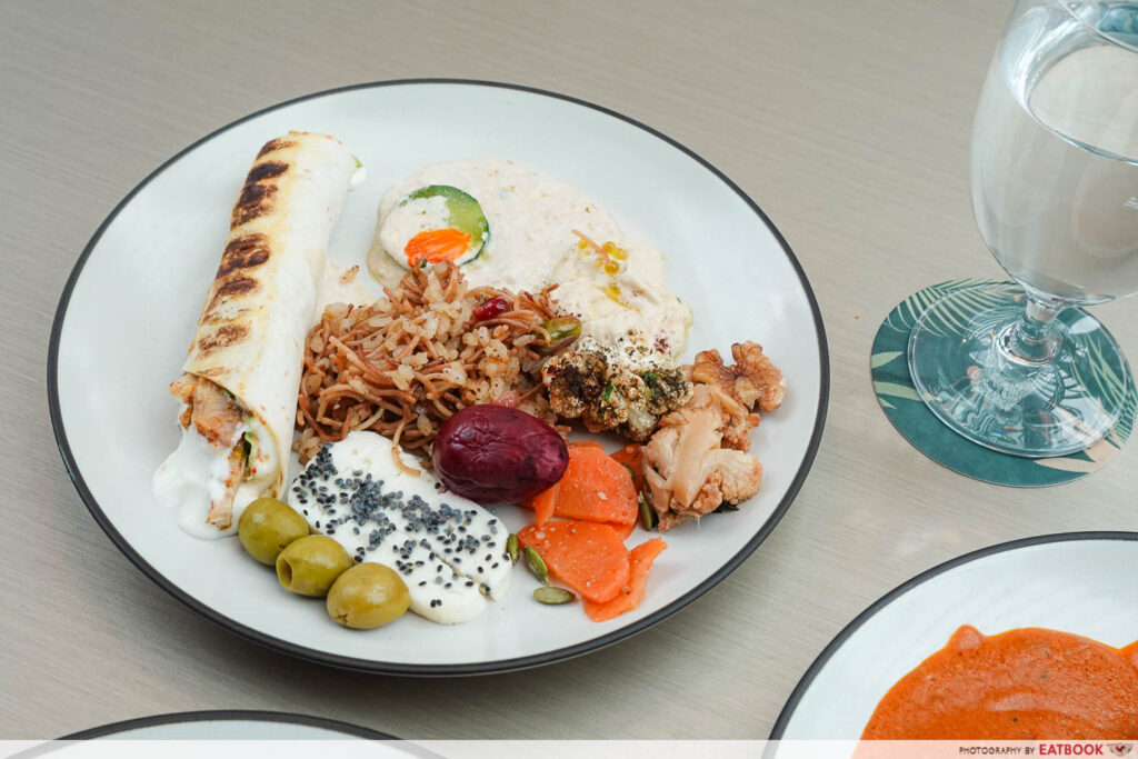 rise-restaurant-mbs-buffet-food-plate
